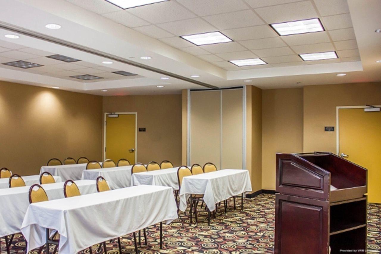 Holiday Inn - Cheshire - Southington By Ihg Buitenkant foto