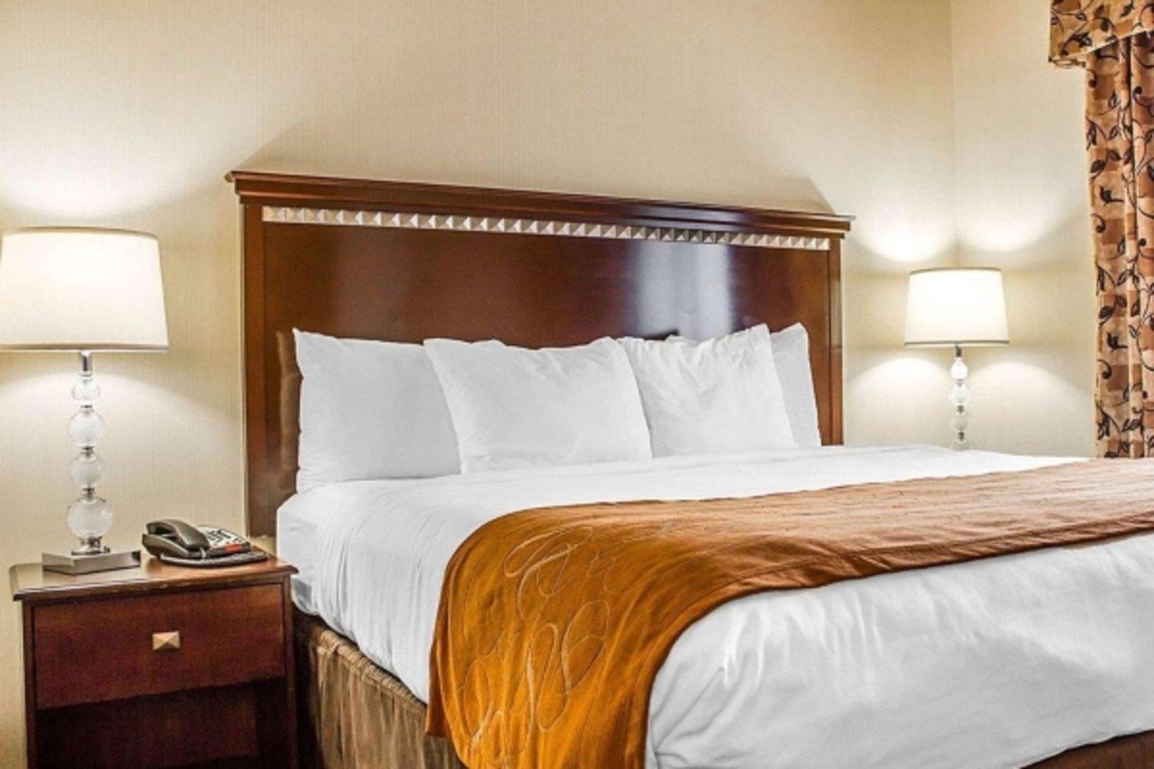 Holiday Inn - Cheshire - Southington By Ihg Buitenkant foto
